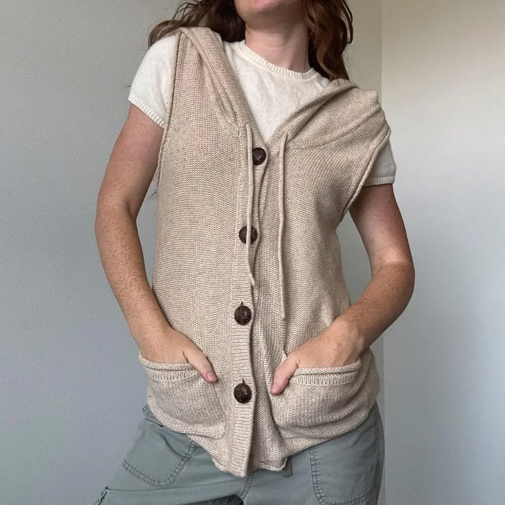 Banana republic cream knit lambswool hooded vest